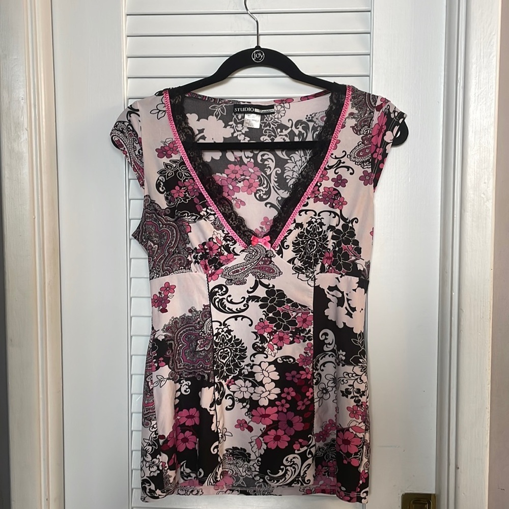 Super soft & Stretchy Donatella Studio Nightshirt Size Small-Excellent Like New